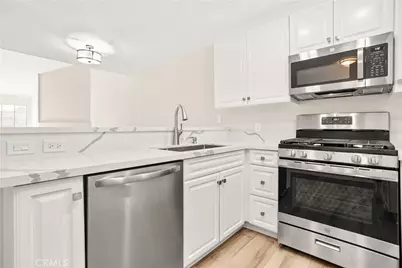 5530 Owensmouth Avenue #325, Woodland Hills, CA 91367 - Photo 1