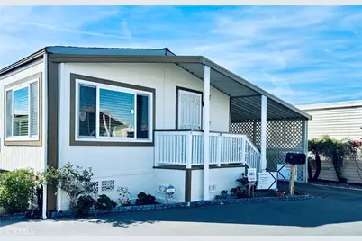 5200 Heil #25, Huntington Beach, CA 92649 - Photo 1