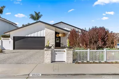 20221 Colonial Circle, Huntington Beach, CA 92646 - Photo 1