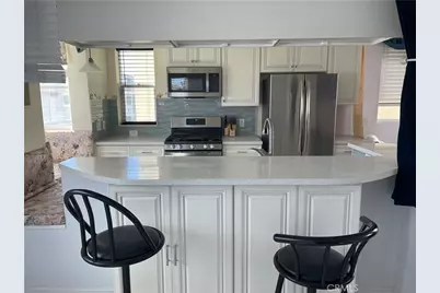 222 1/2 9th Street, Huntington Beach, CA 92648 - Photo 1
