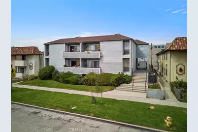 7025 Vassar Avenue, Canoga Park, CA 91303 - Photo 1