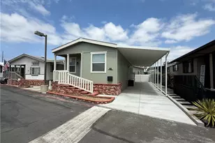 7652 Garfield Ave, Huntington Beach, CA 92648 - Photo 1