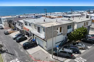 330 34th Pl, Manhattan Beach, CA 90266 - Photo 1