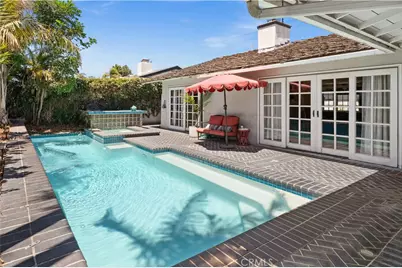 233 E 21st Street, Costa Mesa, CA 92627 - Photo 1