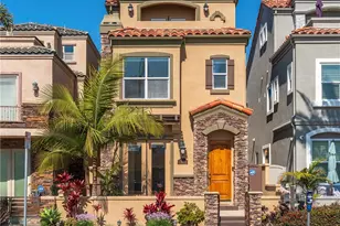 317 2nd St, Huntington Beach, CA 92648 - Photo 1