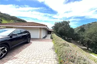 20482 Live Oak Canyon Rd, Trabuco Canyon, CA 92679 - Photo 1