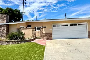 15471 Salisbury Ln, Huntington Beach, CA 92647 - Photo 1