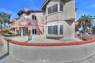 202 10th St, Huntington Beach, CA 92648 - Photo 1