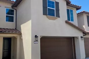 304 Fraser Point, Camarillo, CA 93012 - Photo 1