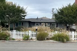 543 Redlands Ave, Newport Beach, CA 92663 - Photo 1