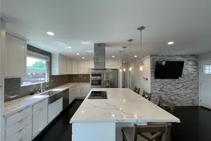 5352 Edinger, Huntington Beach, CA 92649 - Photo 1