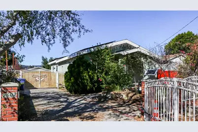 2603 N Windsor Avenue, Altadena, CA 91001 - Photo 1