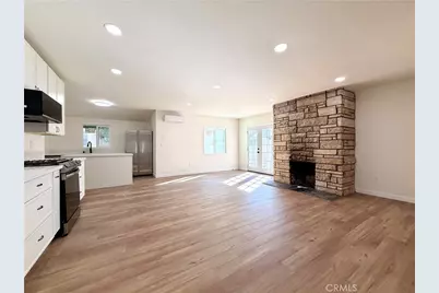 18754 Cohasset, Reseda, CA 91335 - Photo 1