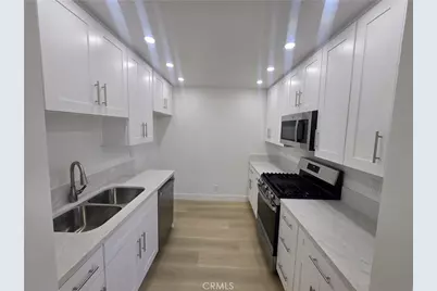 219 15th #12, Huntington Beach, CA 92648 - Photo 1