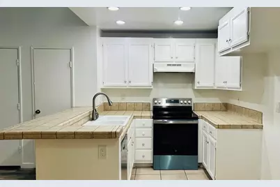 25007 Peachland Avenue #221, Newhall, CA 91321 - Photo 1