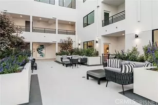 5110 Whitsett Ave, Valley Village, CA 91607 - Photo 1