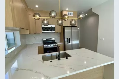611 W 41st Place #1/2, Los Angeles, CA 90037 - Photo 1