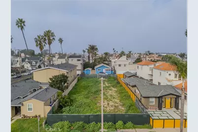 205 Detroit, Huntington Beach, CA 92648 - Photo 1