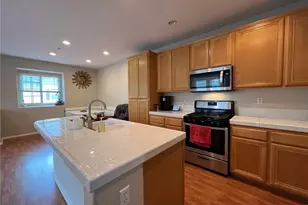 10 Chilmark St, Ladera Ranch, CA 92694 - Photo 1