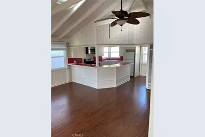 435 1/2 Heliotrope, Corona del Mar, CA 92625 - Photo 1