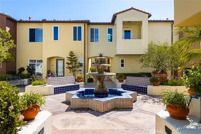 340 5th Street, Huntington Beach, CA 92648 - Photo 1