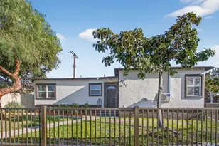 2332 S Highland Ave, Los Angeles, CA 90016 - Photo 1