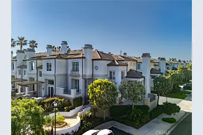 6242 Surfboard, Huntington Beach, CA 92648 - Photo 1