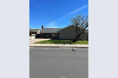 17802 Altamirano, Huntington Beach, CA 92647 - Photo 1