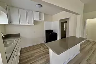549 E 17th St, Long Beach, CA 90813 - Photo 1