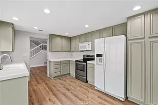 11 Chardonnay, Irvine, CA 92614 - Photo 1