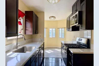 607 W 101st Street, Los Angeles, CA 90044 - Photo 1