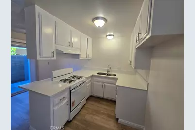 2718 Florida #B, Huntington Beach, CA 92648 - Photo 1