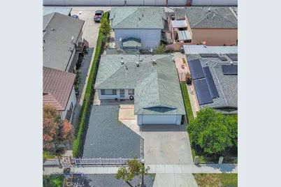10921 Walnut, Los Alamitos, CA 90720 - Photo 1