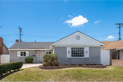 17081 Kampen Lane, Huntington Beach, CA 92647 - Photo 1