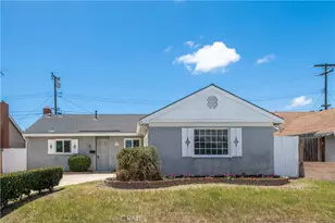 17081 Kampen Ln, Huntington Beach, CA 92647 - Photo 1