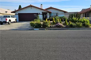 17990 Lakeview, Victorville, CA 92395 - Photo 1