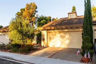 10 Oak Tree Ln, Irvine, CA 92612 - Photo 1