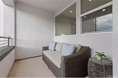 585 S Lyon, Santa Ana, CA 92701 - Photo 1