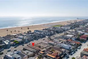 1116 W Balboa Blvd, Newport Beach, CA 92661 - Photo 1