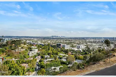 8871 Collingwood Drive, Los Angeles, CA 90069 - Photo 1
