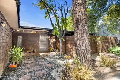 4639 El Camino Corto, La Canada Flintridge, CA 91011 - Photo 1