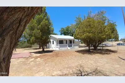 1032 W Newgrove Street, Lancaster, CA 93534 - Photo 1