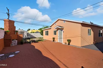 421 E Colden Avenue, Los Angeles, CA 90003 - Photo 1