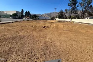 2490 Lake Ave, Altadena, CA 91001 - Photo 1