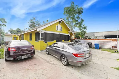 352 W 59th Place, Los Angeles, CA 90003 - Photo 1