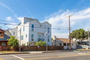4177 1/2 S Normandie Ave, Los Angeles, CA 90037 - Photo 1