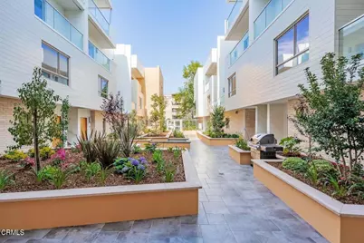 137 S Wilson Avenue #105, Pasadena, CA 91106 - Photo 1