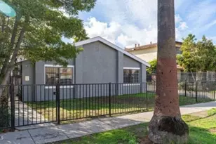 532 E 97th St, Inglewood, CA 90301 - Photo 1