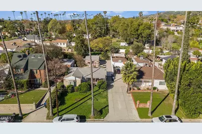 1023 E Elmwood Avenue, Burbank, CA 91501 - Photo 1