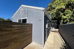 1807 Meadowbrook Rd, Altadena, CA 91001 - Photo 1